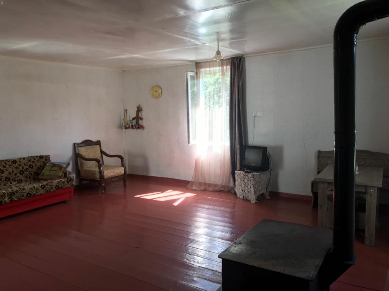 Ciuri'S Guesthouse Zhabeshi Ngoại thất bức ảnh