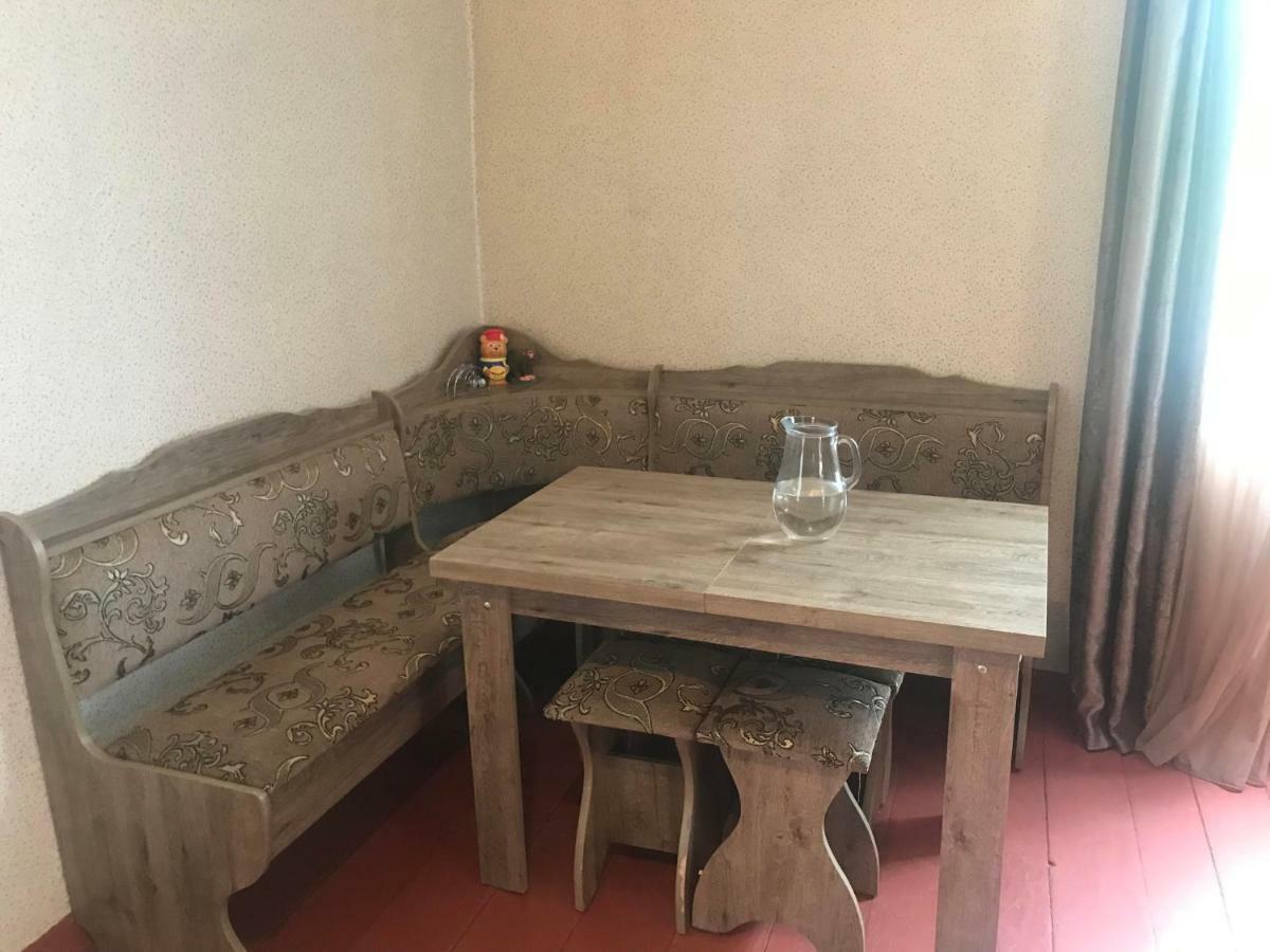 Ciuri'S Guesthouse Zhabeshi Ngoại thất bức ảnh