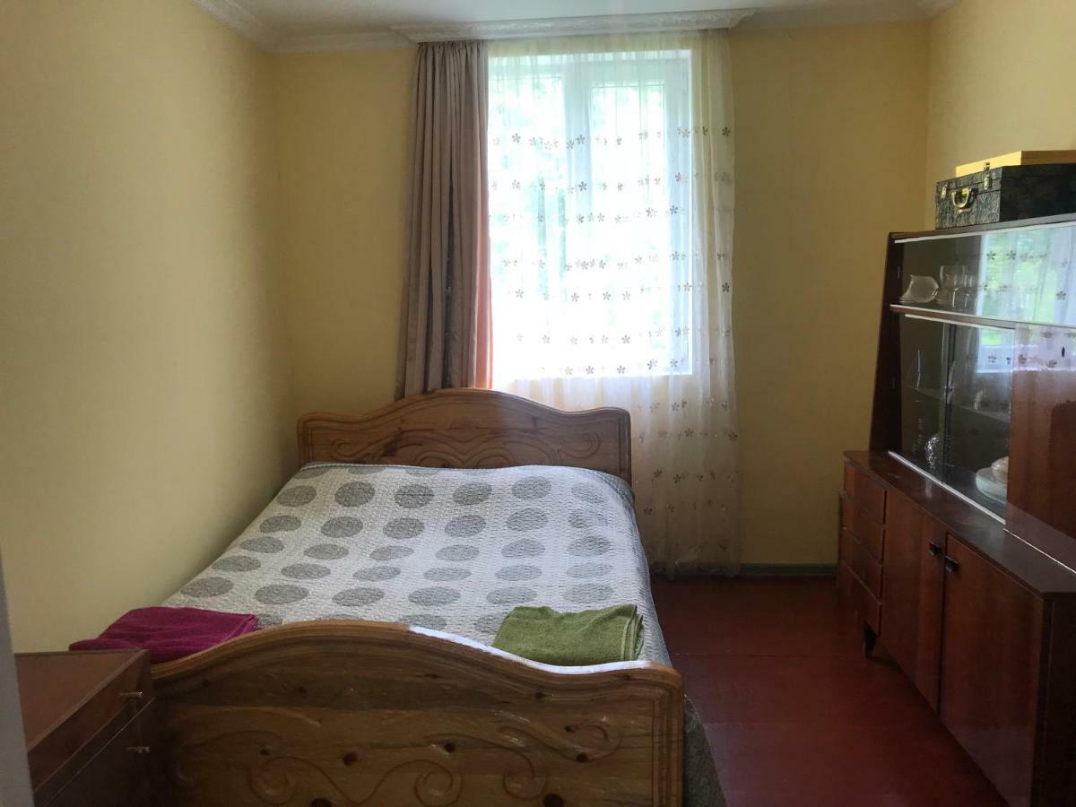 Ciuri'S Guesthouse Zhabeshi Ngoại thất bức ảnh